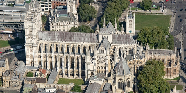 An areil view of Westminster Abbey