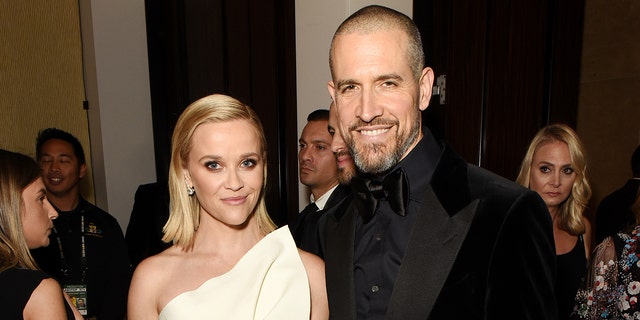 Reese Witherspoon and Jim Toth announced the news of their divorce on Instagram.