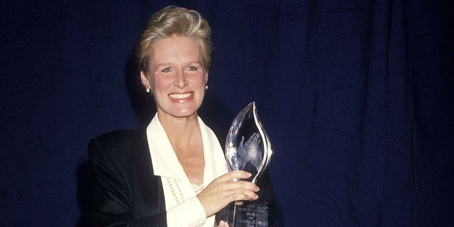 Glenn Close at the People's Choice Awards in 1988