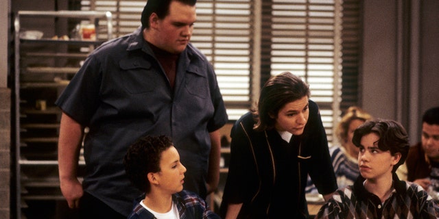 Ethan Suplee, Ryder Strong and Ben Savage star on Boy Meets World
